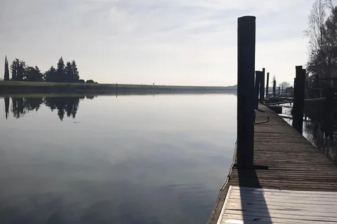 Snug Harbor RV Park & Marina