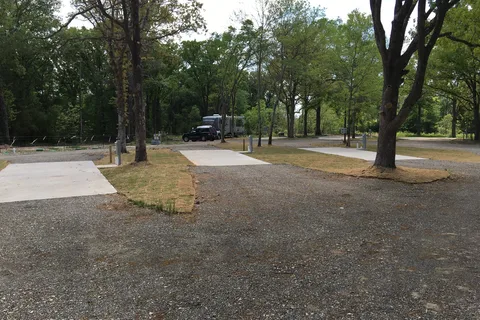 Rolling Oaks RV Park
