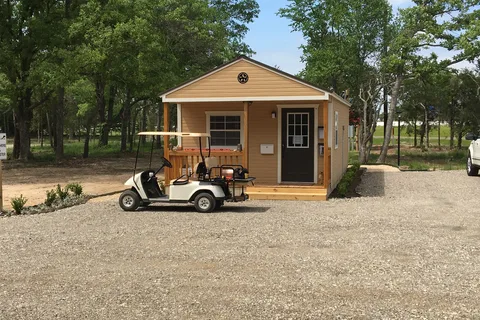 Rolling Oaks RV Park