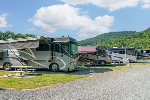 Raccoon Mountain Caverns & Campground