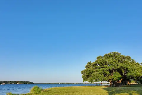 Willow Point - Lake Brownwood State Park