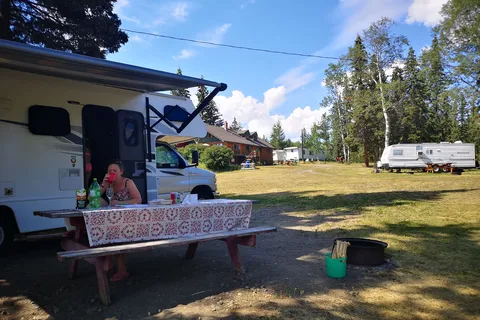Tall Timbers Resort
