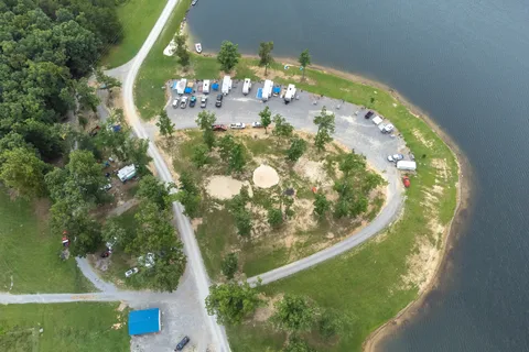 Holpps Pine Ridge Lake Campground