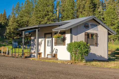 Taos Canyon Stop RV Park
