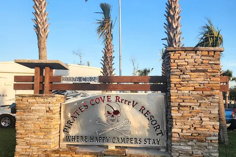 Pirate's Cove RrrrV Resort