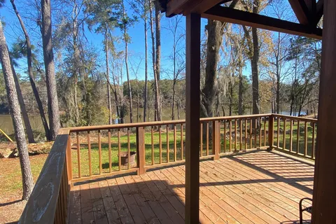 Rocky Bend Flint River Retreat