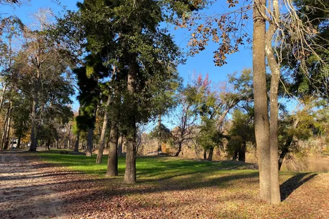 Rocky Bend Flint River Retreat