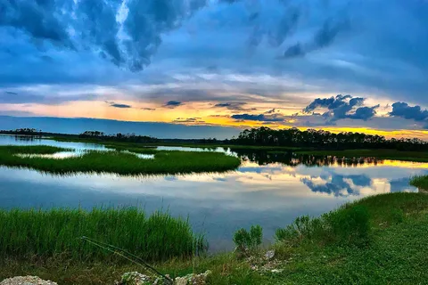 Sunset King Lake RV Resort