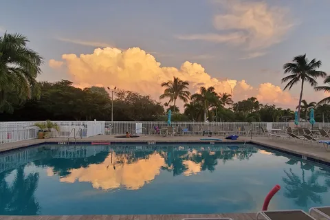 Gulf Waters RV Resort / Fort Myers Beach