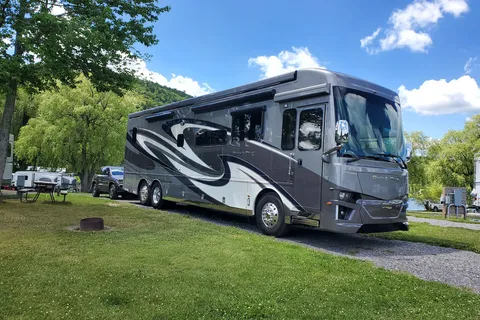 Twin Oaks Campground
