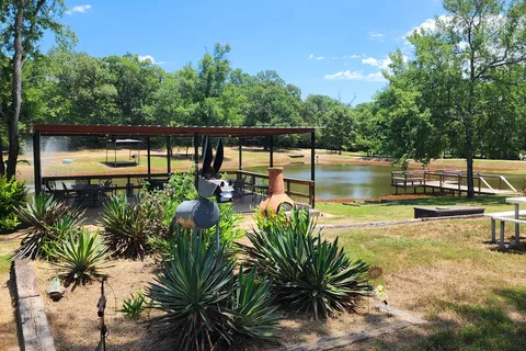 North Shore Landing RV Park, Cabins and Guest House