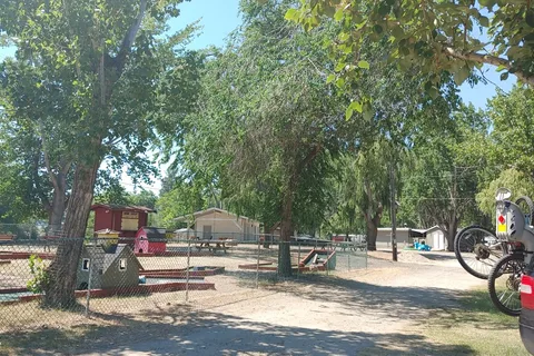South Beach Gardens Tent and RV Park