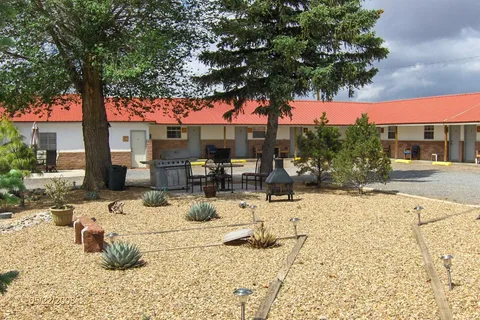 Turner Inn and RV Park