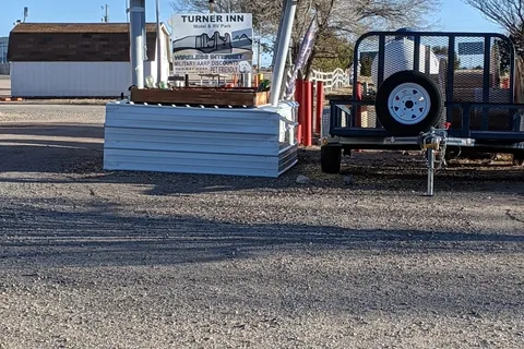 Turner Inn and RV Park