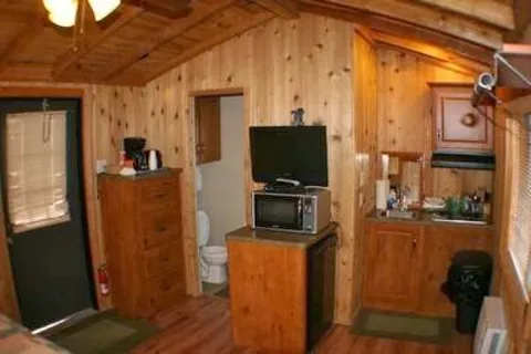Turner Inn and RV Park