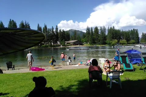 Westbay RV Park on Deer Lake