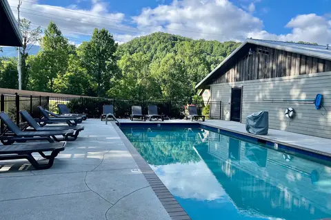 Camp LeConte Luxury Outdoor Resort