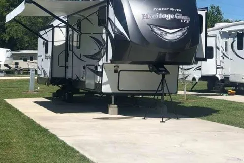 Trinity Bay RV & Lodging