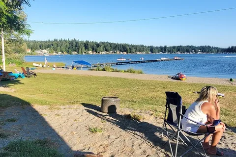 Lake Goodwin Resort