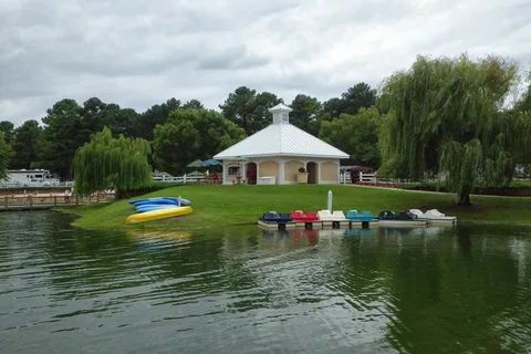 Bethpage Camp Resort