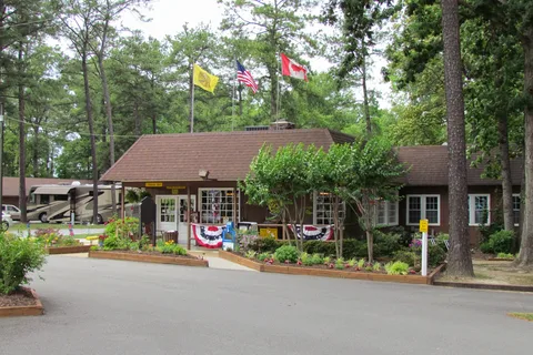 Americamps RV Resort