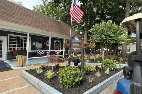 Americamps RV Resort