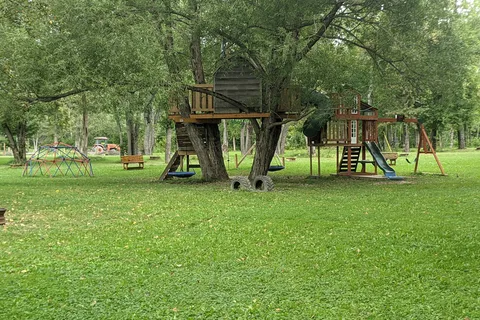 Camping Edmonston Campground