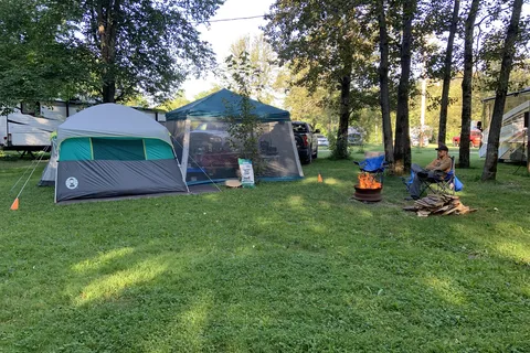 Camping Edmonston Campground