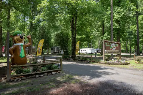 Yogi Bear’s Jellystone Park™ Camp-Resort: Smokies