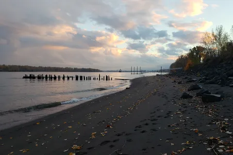 Reeder Beach RV Park and Country Store