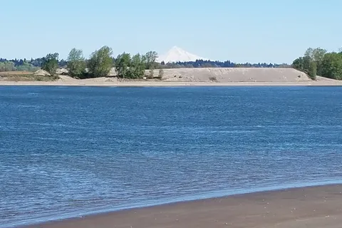 Reeder Beach RV Park and Country Store