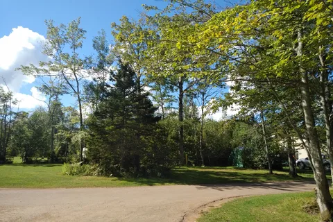 Crystal Beach Campground and Cottages