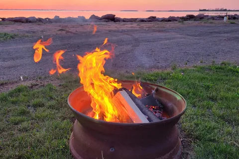 Crystal Beach Campground and Cottages
