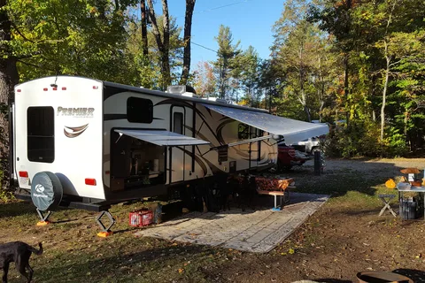 Spacious Skies Seven Maples