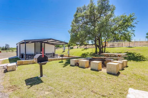 Lonestar 23 RV & Storage