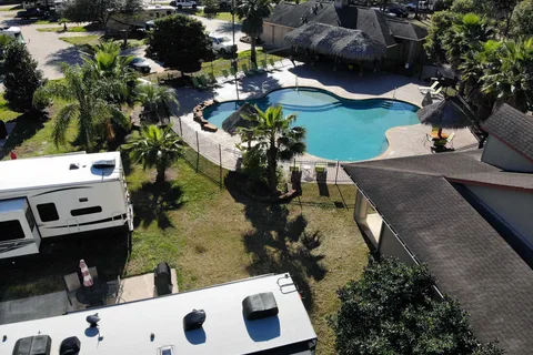 Rayford Crossing RV Resort