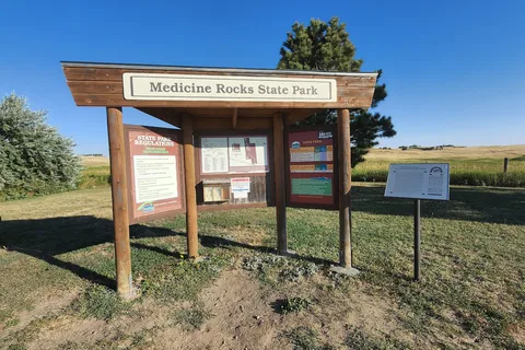 Medicine Rocks State Park