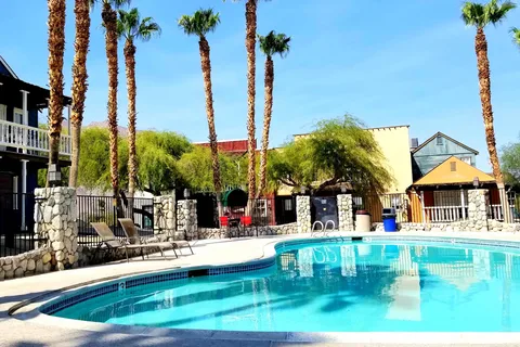Palm Canyon Hotel & RV Resort