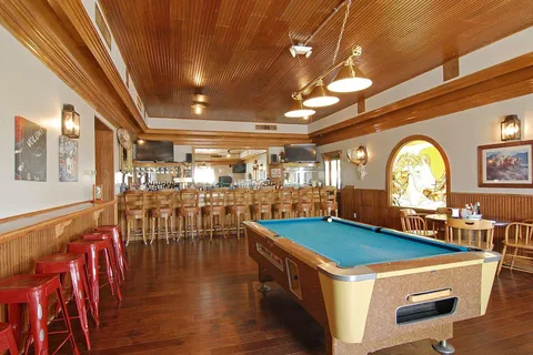 Palm Canyon Hotel & RV Resort