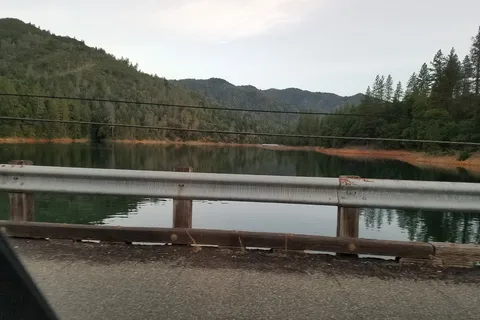 Lakeshore Villa RV Park