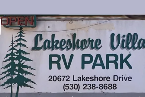 Lakeshore Villa RV Park