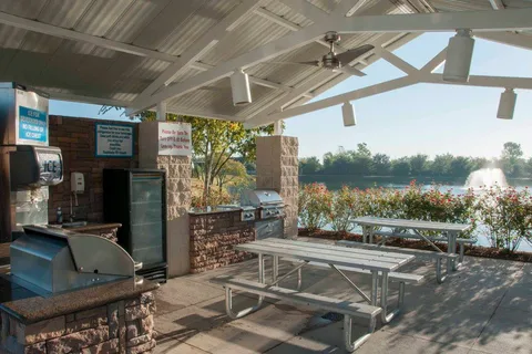 Southlake RV Resort