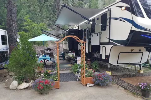 River Rest Resort
