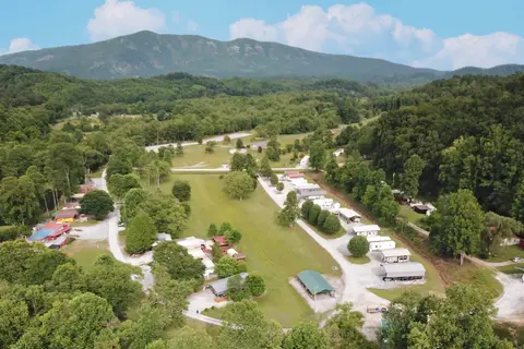 Armstrong Creek RV Park & Cabins