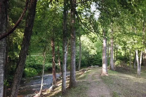 Armstrong Creek RV Park & Cabins