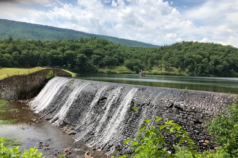 White Oak - Douthat State Park
