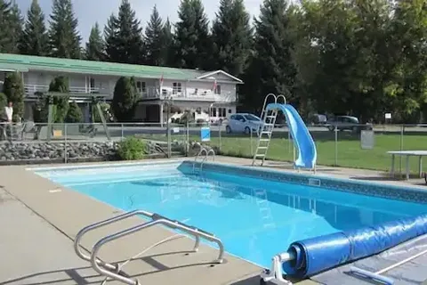 Clearwater Country Inn and RV Park