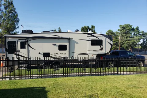 Lindy's Landing RV Resort And Campground