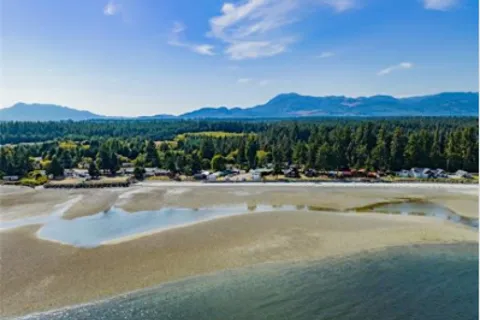 Roam Beach Resort