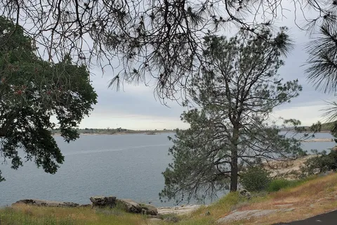 Rocky Point - Mono - Ft Miller - Duma Strand - Millerton Lake State Recreation Area